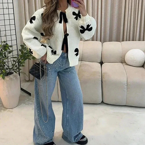 Apricot Casual Women's Round Neck Bow Long-Sleeved Knitted Cardigan - Picture 3 of 3